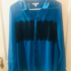 Women’s Medium Sheer Button Down Shirt